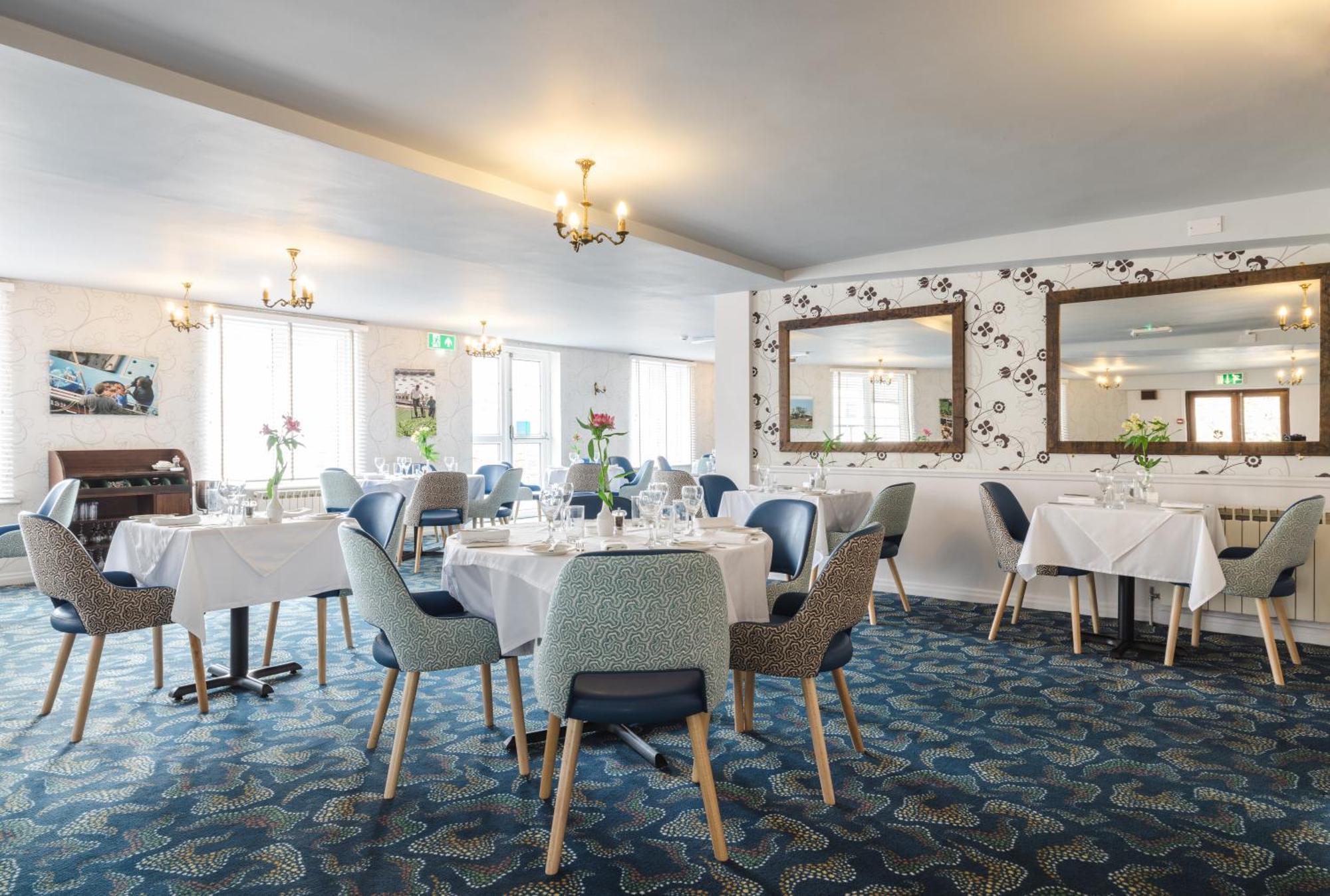 Beausite Hotel Grouville Екстериор снимка