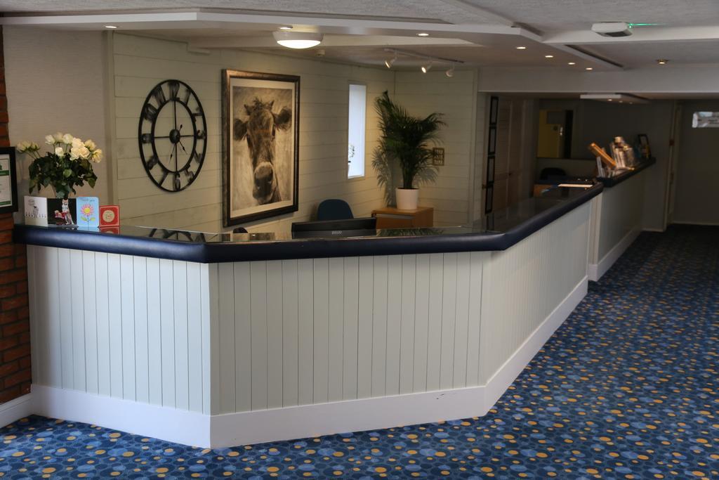 Beausite Hotel Grouville Екстериор снимка